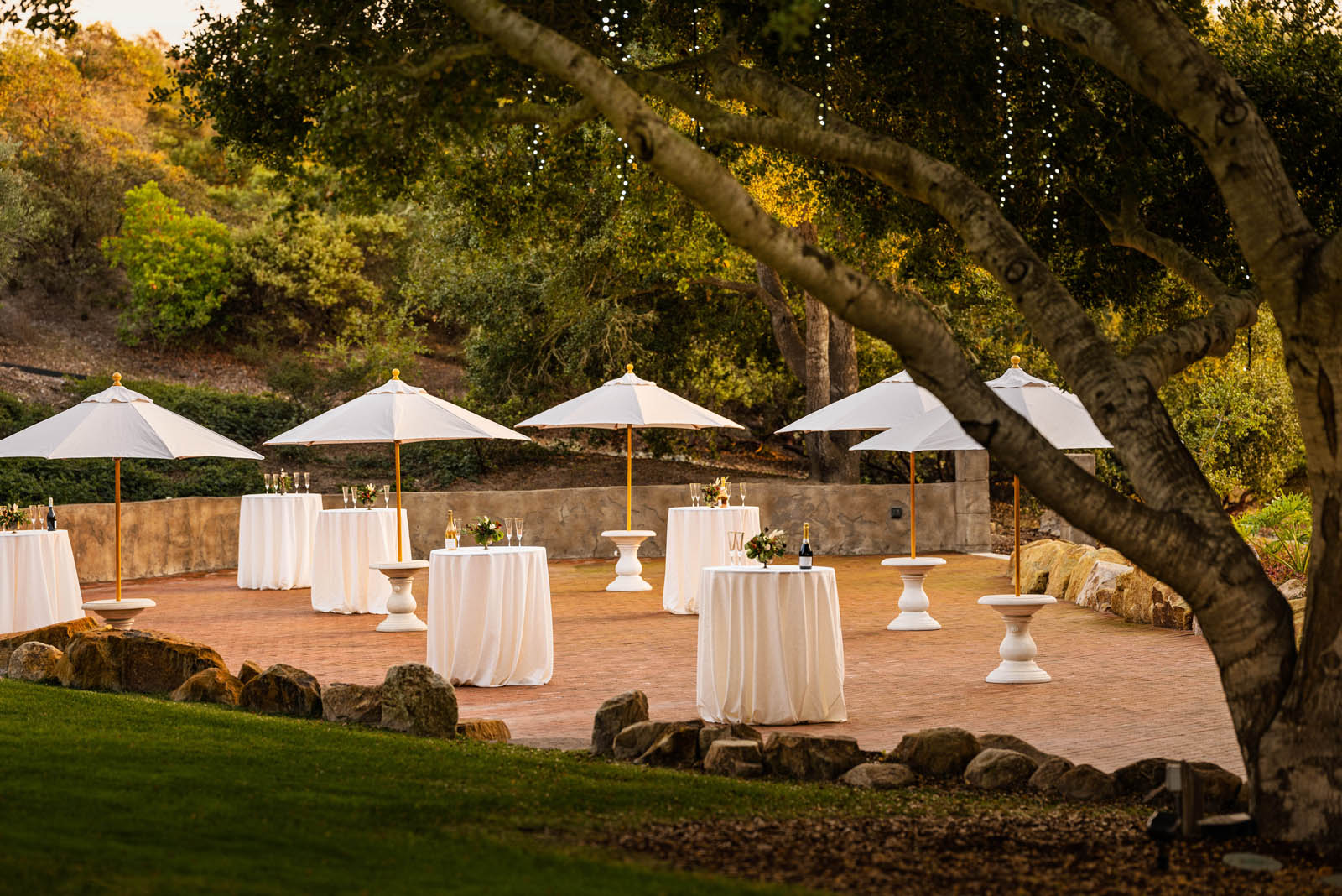 Loriana Outdoor